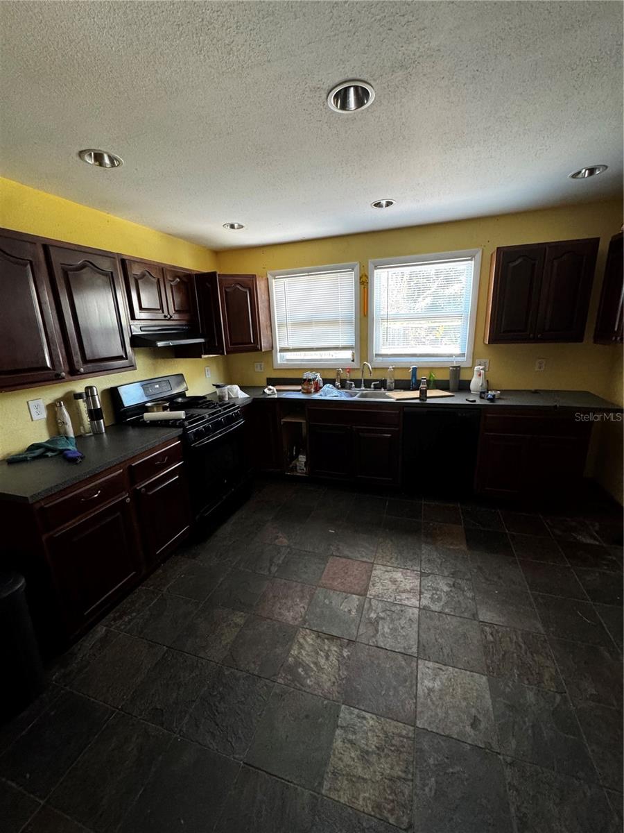 HALLS CENTRAL AVE 3 - Residential