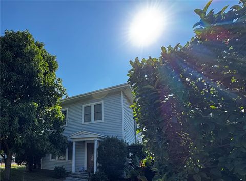 Photo of 4100 1st Avenue S, St Petersburg, FL 33711 (MLS # TB8450359)