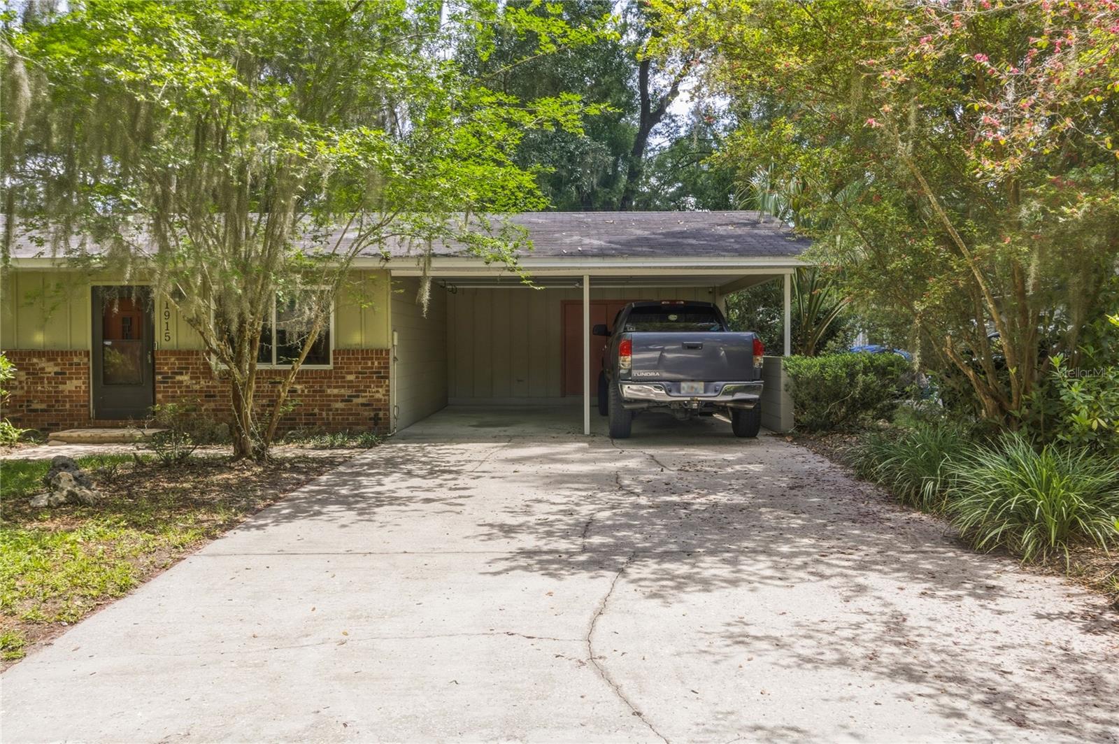 HAZEL HEIGHTS - Residential