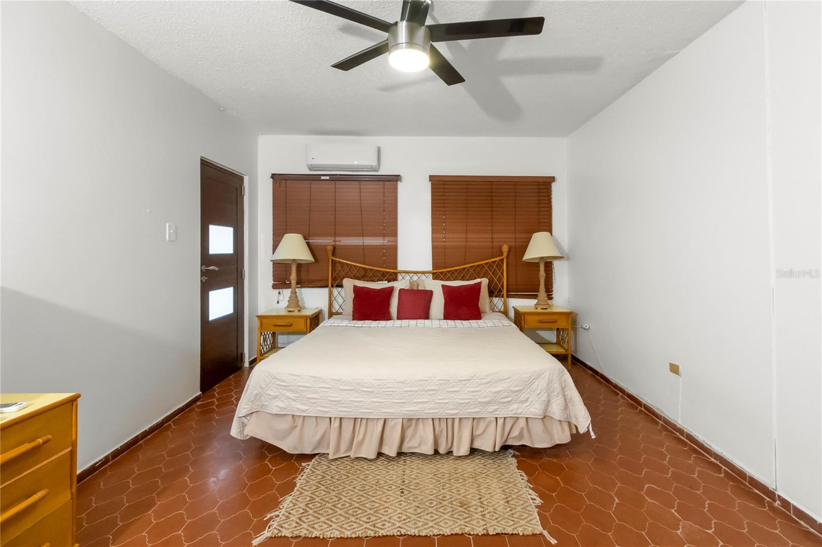 MONTESOL - Residential