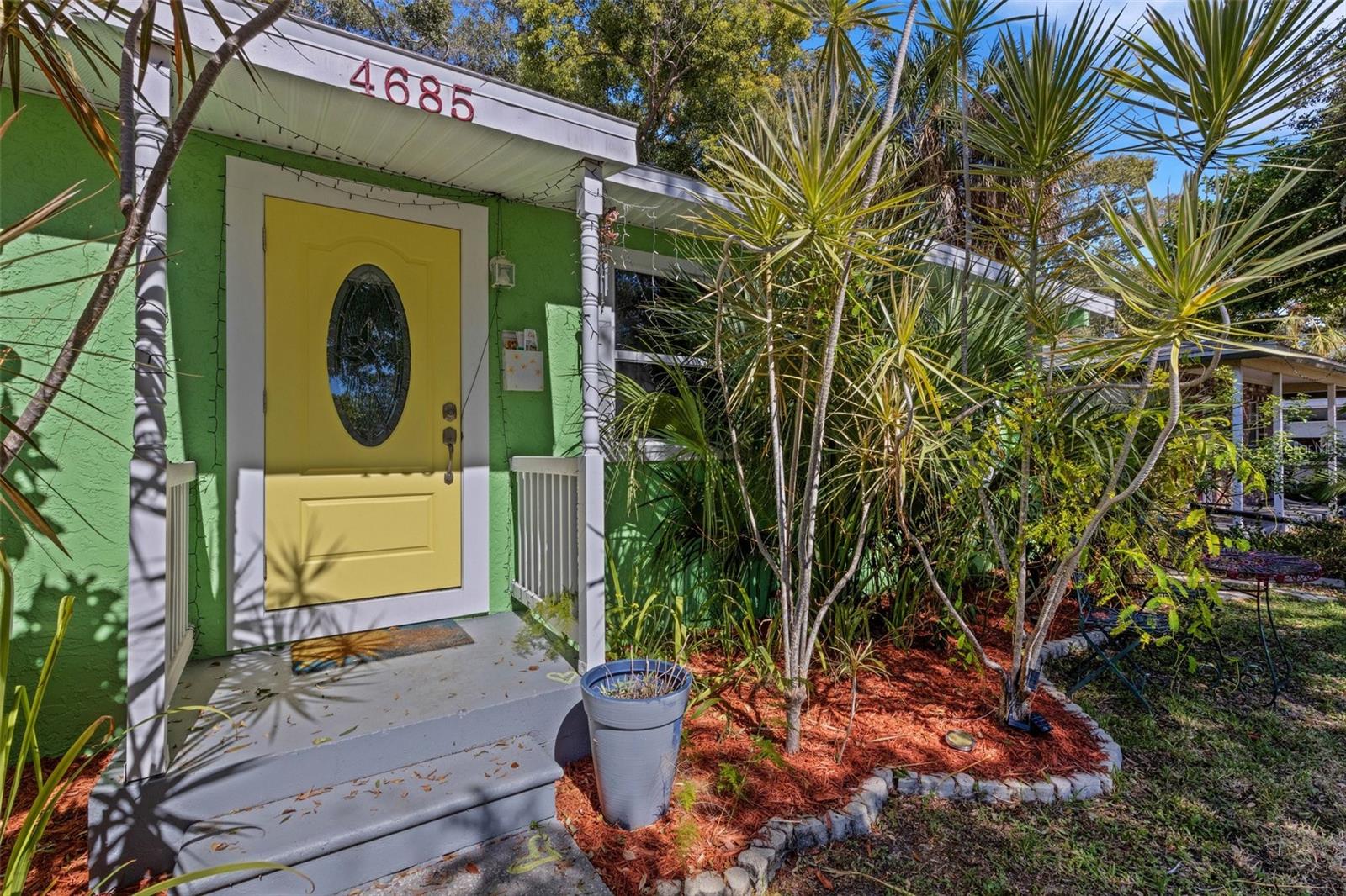 WEST SHADOW LAWN - Residential Lease