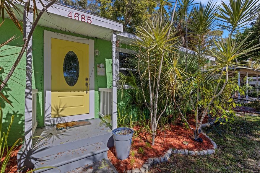 Welcome home! Fully fenced, 3 bedrooms, 2 bathrooms plus office space home is now available  for rent at amazing price! Home offer gorgeous, private lush backyard with a fire pit, fountain and a nice back deck perfect entertaining, inside laundry room and more. Home is located within 15 minutes walk to downtown Gulfport! 10 minutes drive to downtown St.Pete, 15 minutes to the beach, 5 minutes to the bike trail, 15 minutes walk to Bayou park and minutes to boat & kayak ramp.