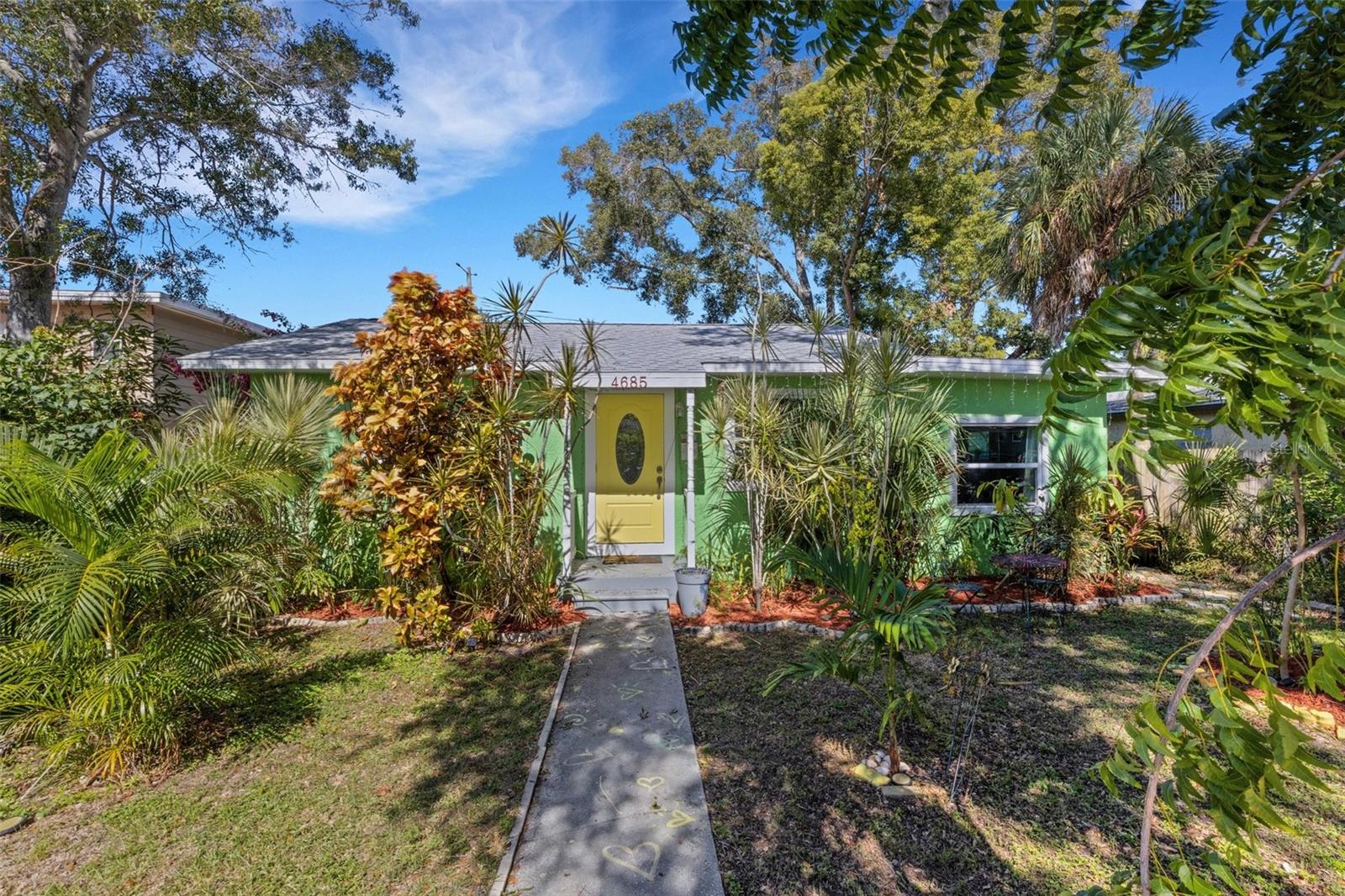 WEST SHADOW LAWN - Residential Lease