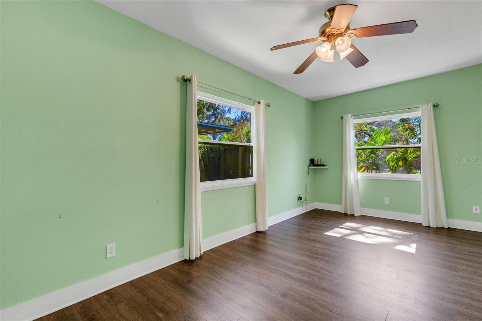 WEST SHADOW LAWN - Residential Lease