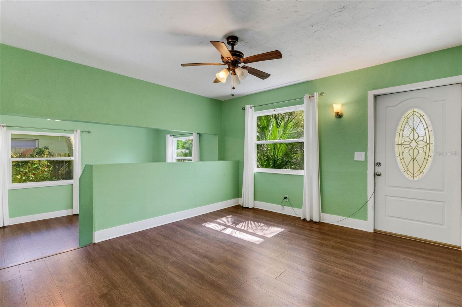 WEST SHADOW LAWN - Residential Lease