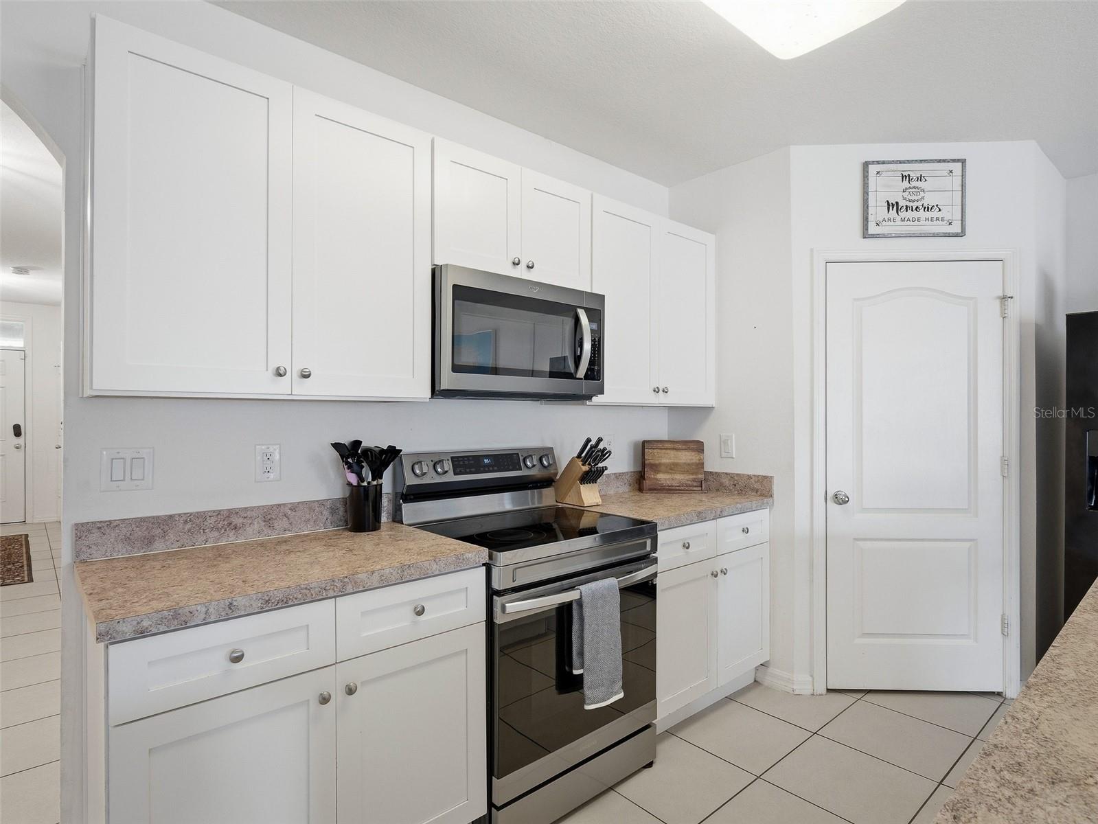 SABAL LAKES - Residential