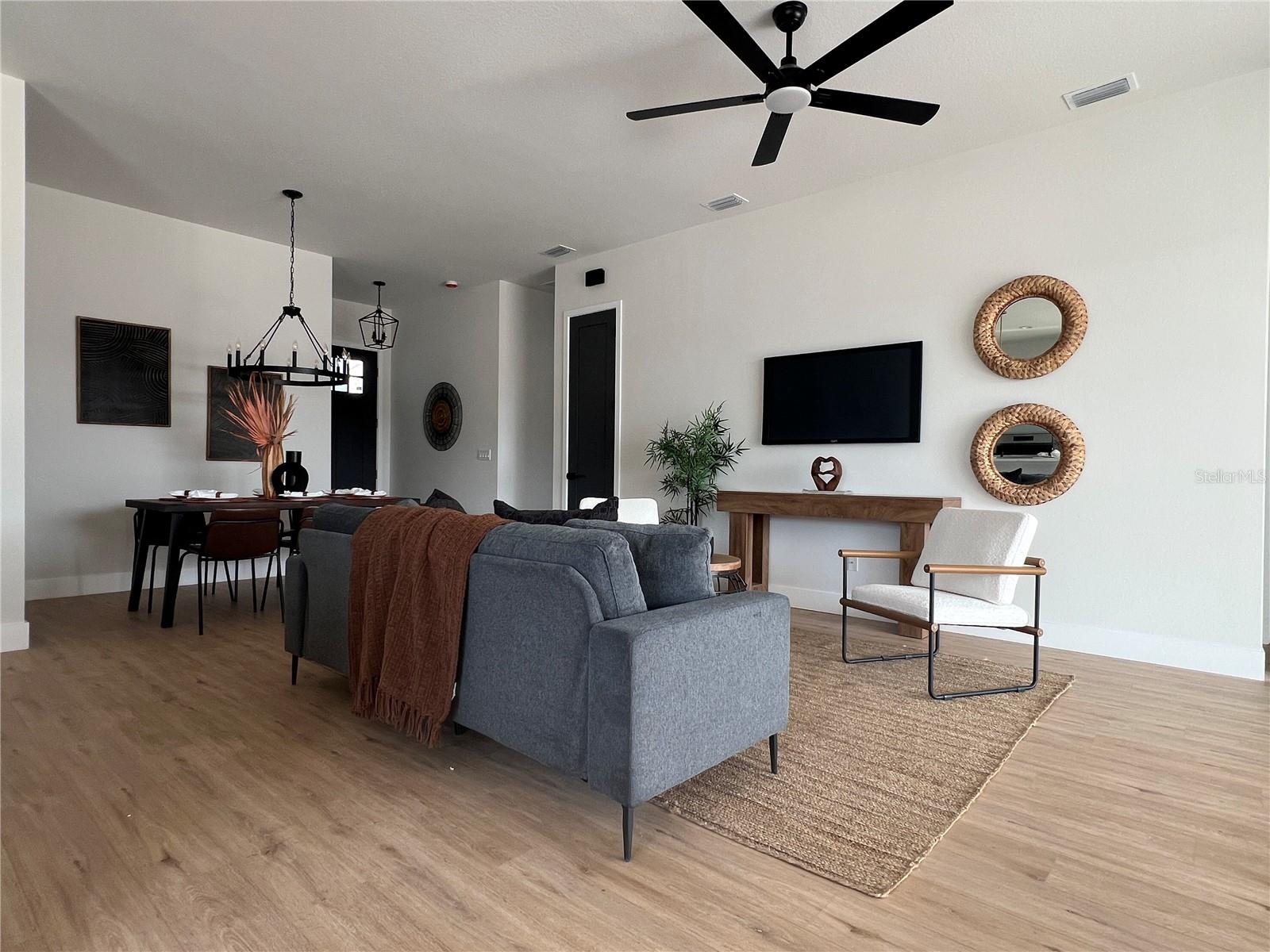 1501 E NORMANDY BOULEVARD