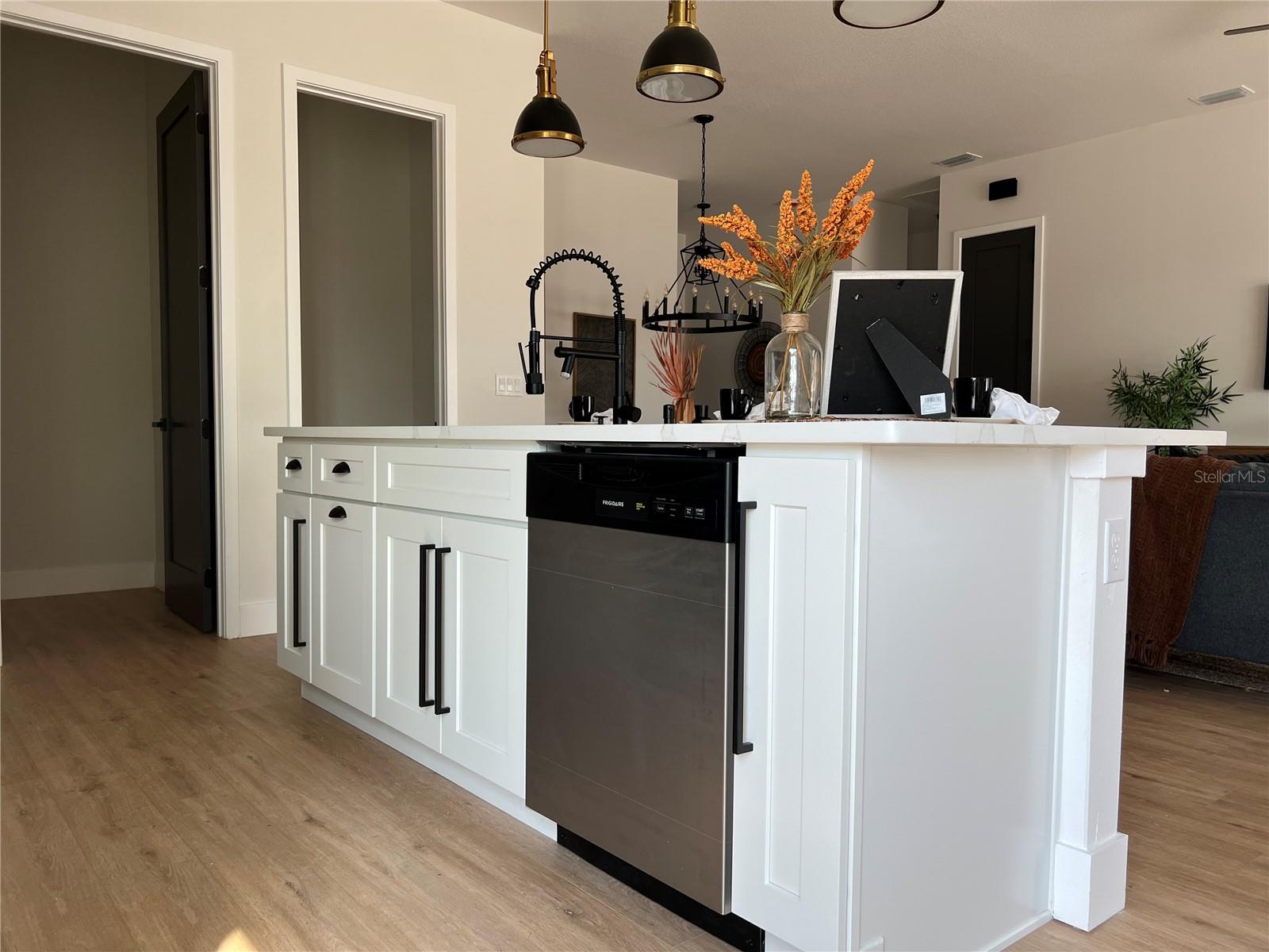 DELTONA LAKES UNIT 11 - Residential