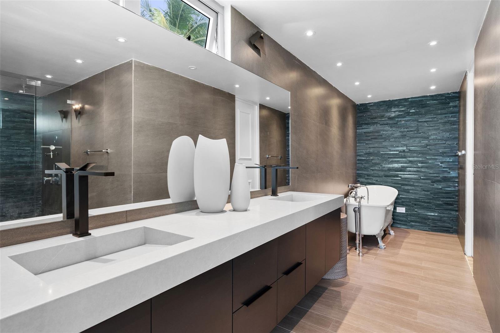 OCEAN PARK - Residential