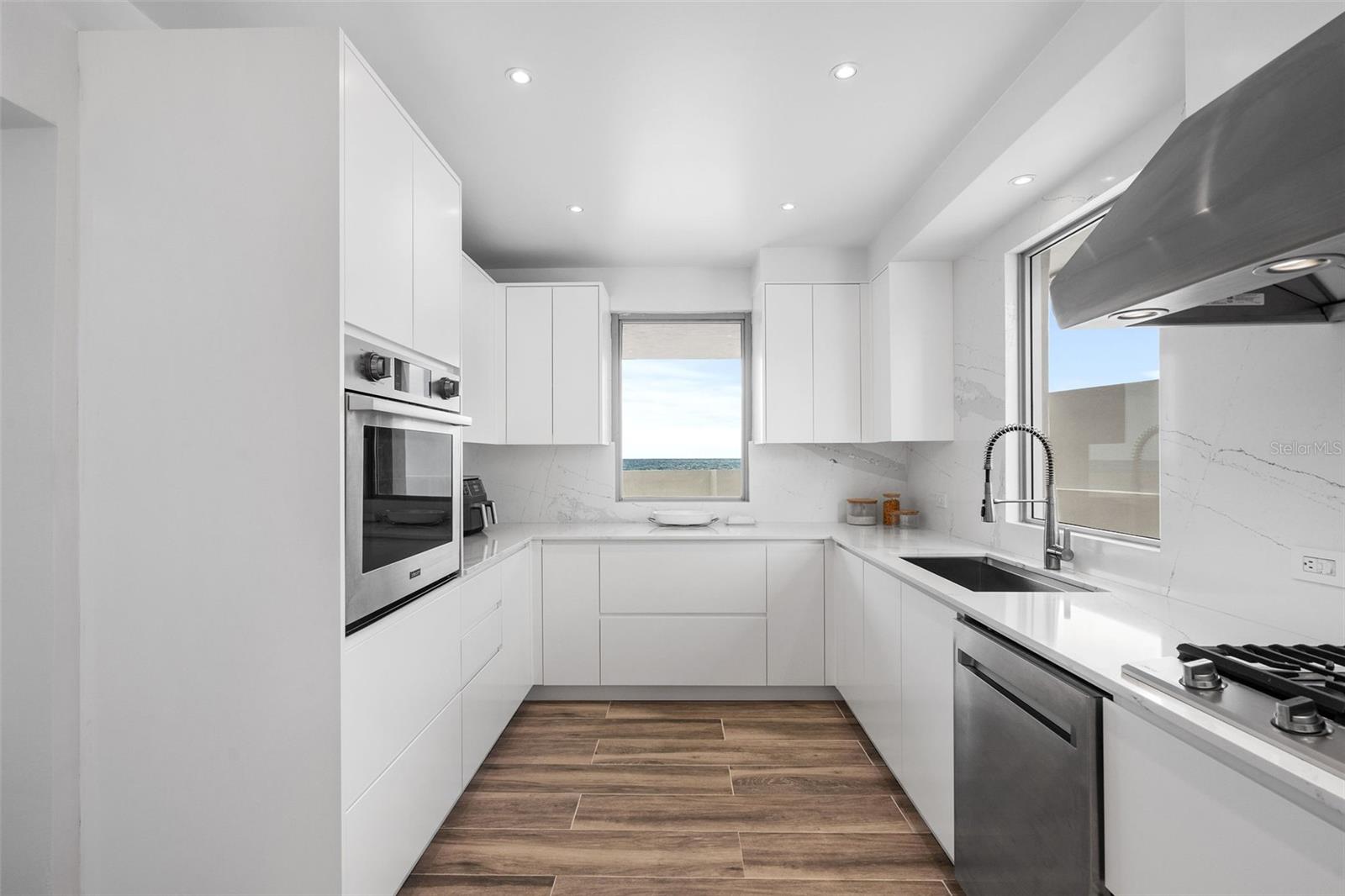 OCEAN PARK - Residential