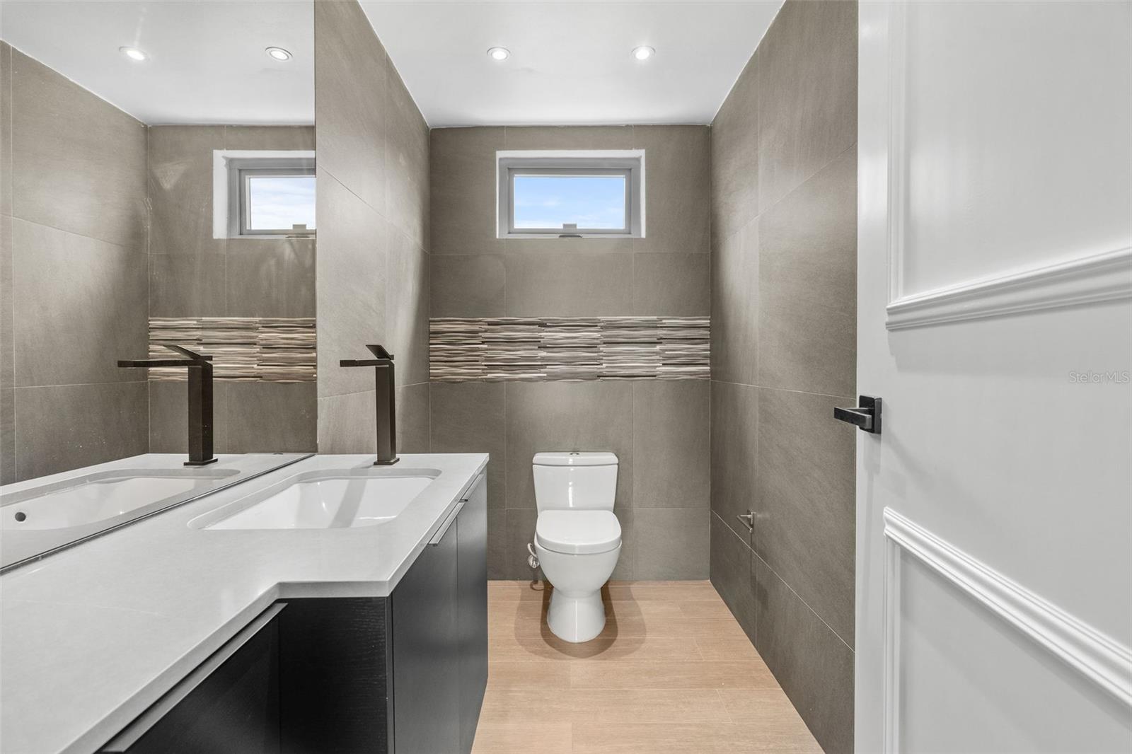 OCEAN PARK - Residential