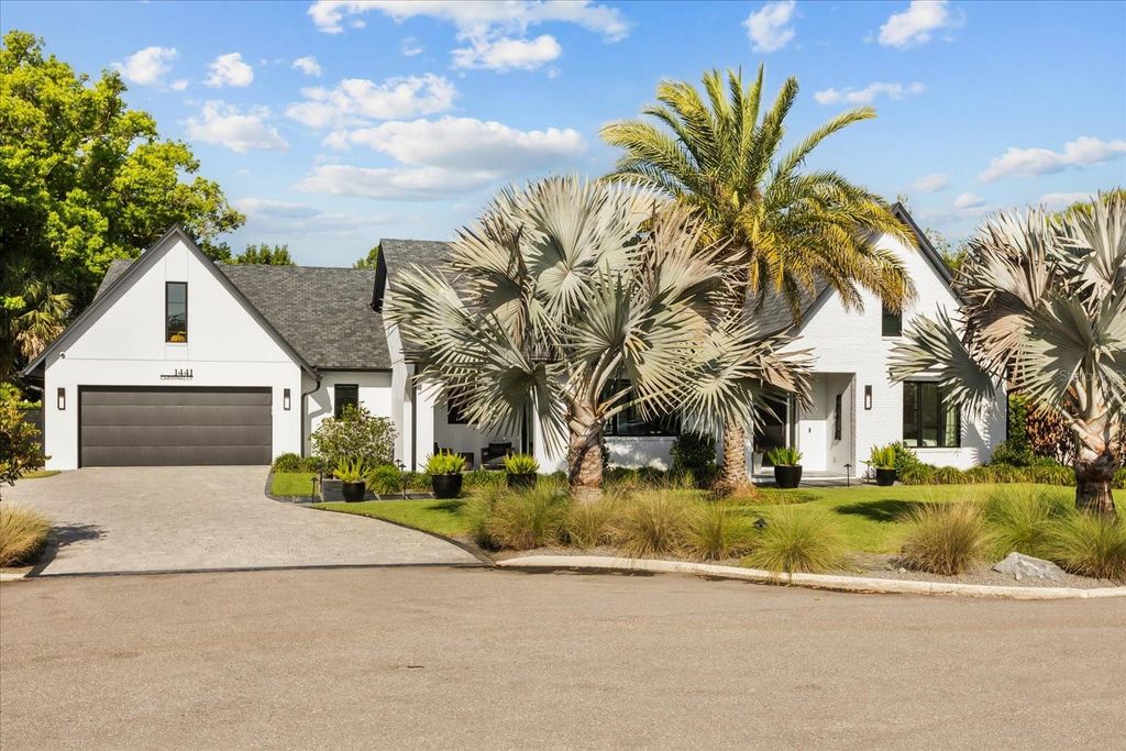 Photo of 1441 Cardinal Court, Winter Park, FL 32789 (MLS # O6399395)