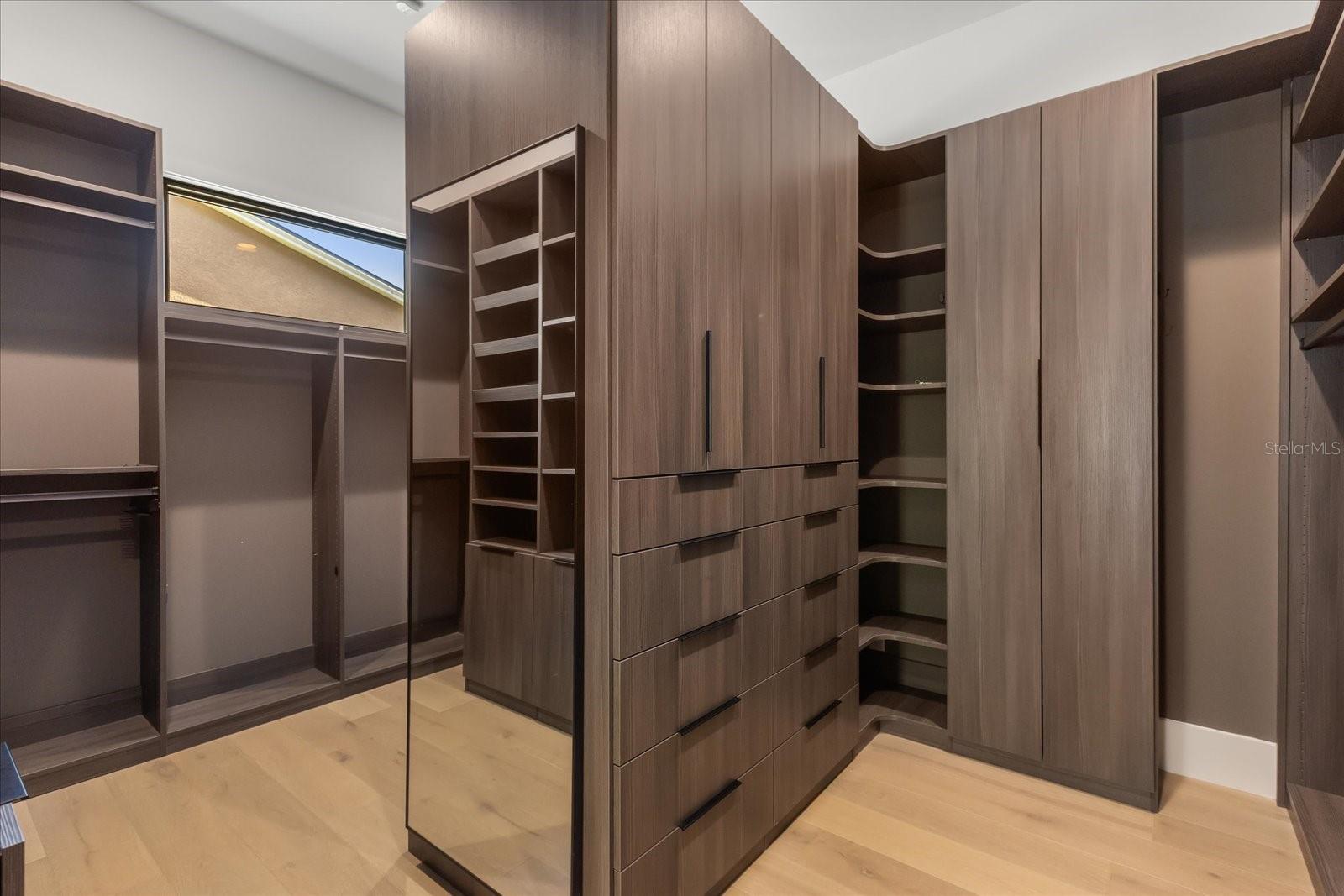 WINFLOR COURT PT REP - Residential