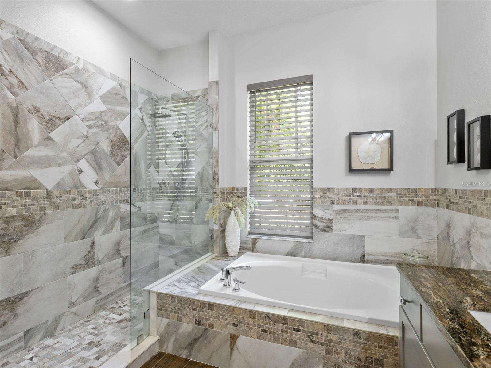 FISH HAWK TRAILS UNIT 6 - Residential