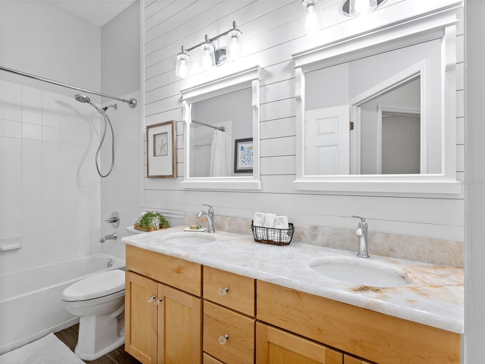 FISH HAWK TRAILS UNIT 6 - Residential