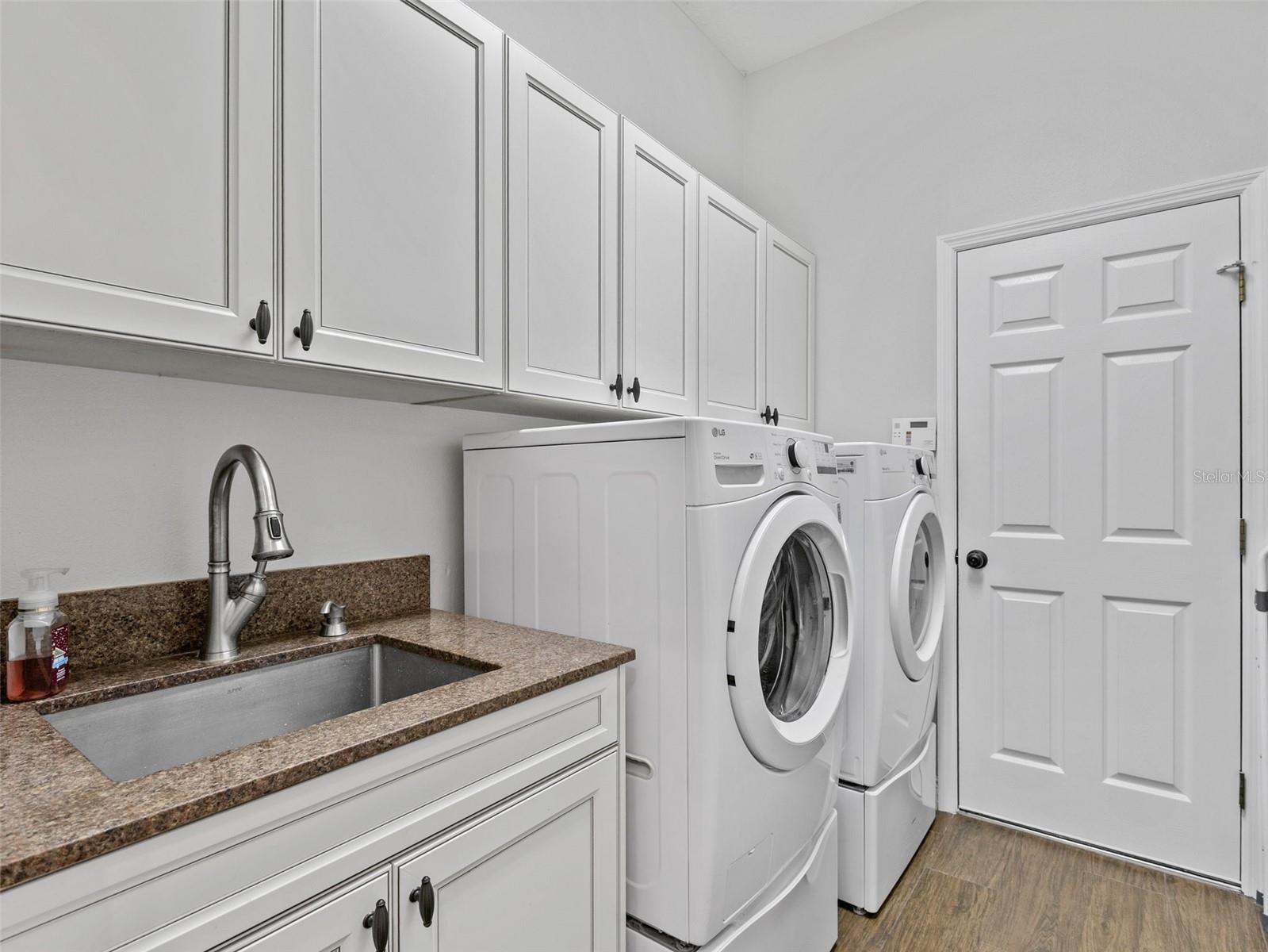 FISH HAWK TRAILS UNIT 6 - Residential