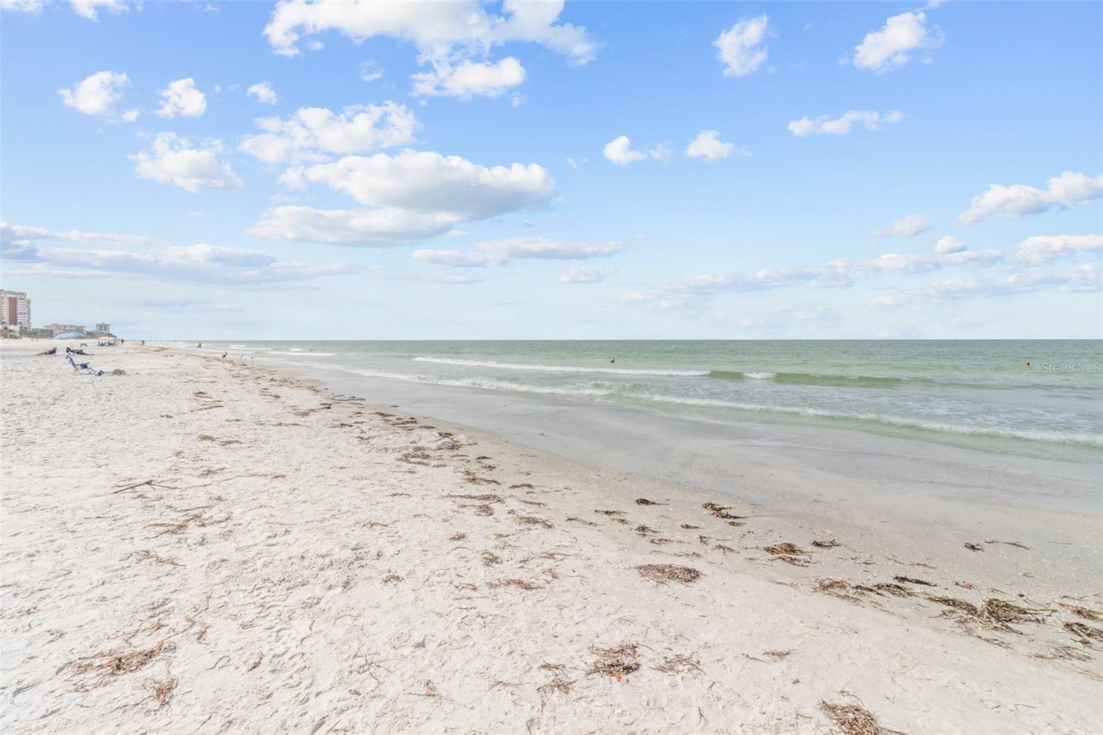 BEACH COTTAGE CONDO - Residential