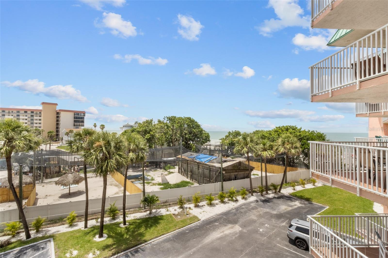 BEACH COTTAGE CONDO - Residential