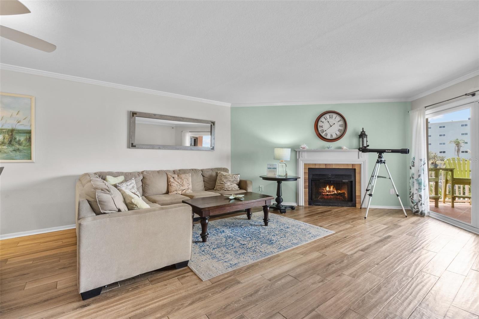 BEACH COTTAGE CONDO - Residential