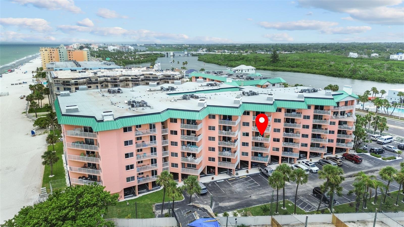 BEACH COTTAGE CONDO - Residential