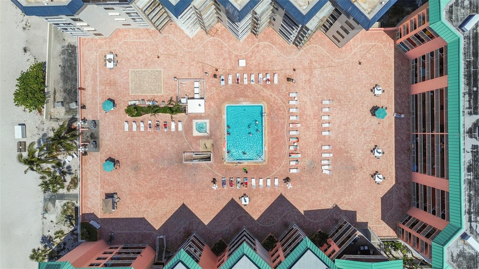 BEACH COTTAGE CONDO - Residential