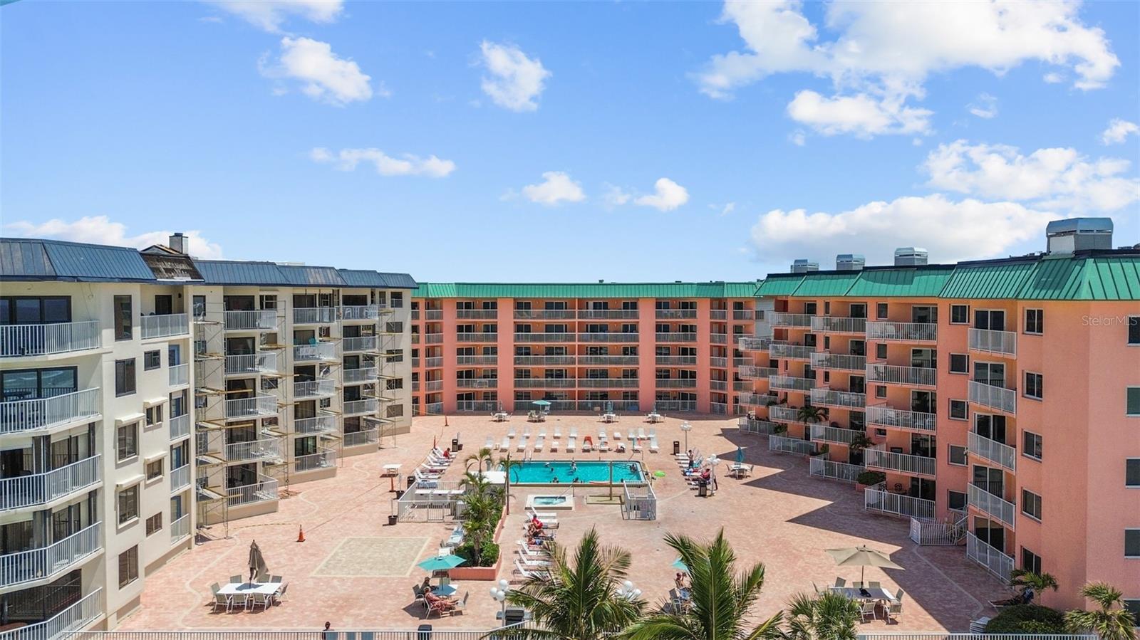 BEACH COTTAGE CONDO - Residential