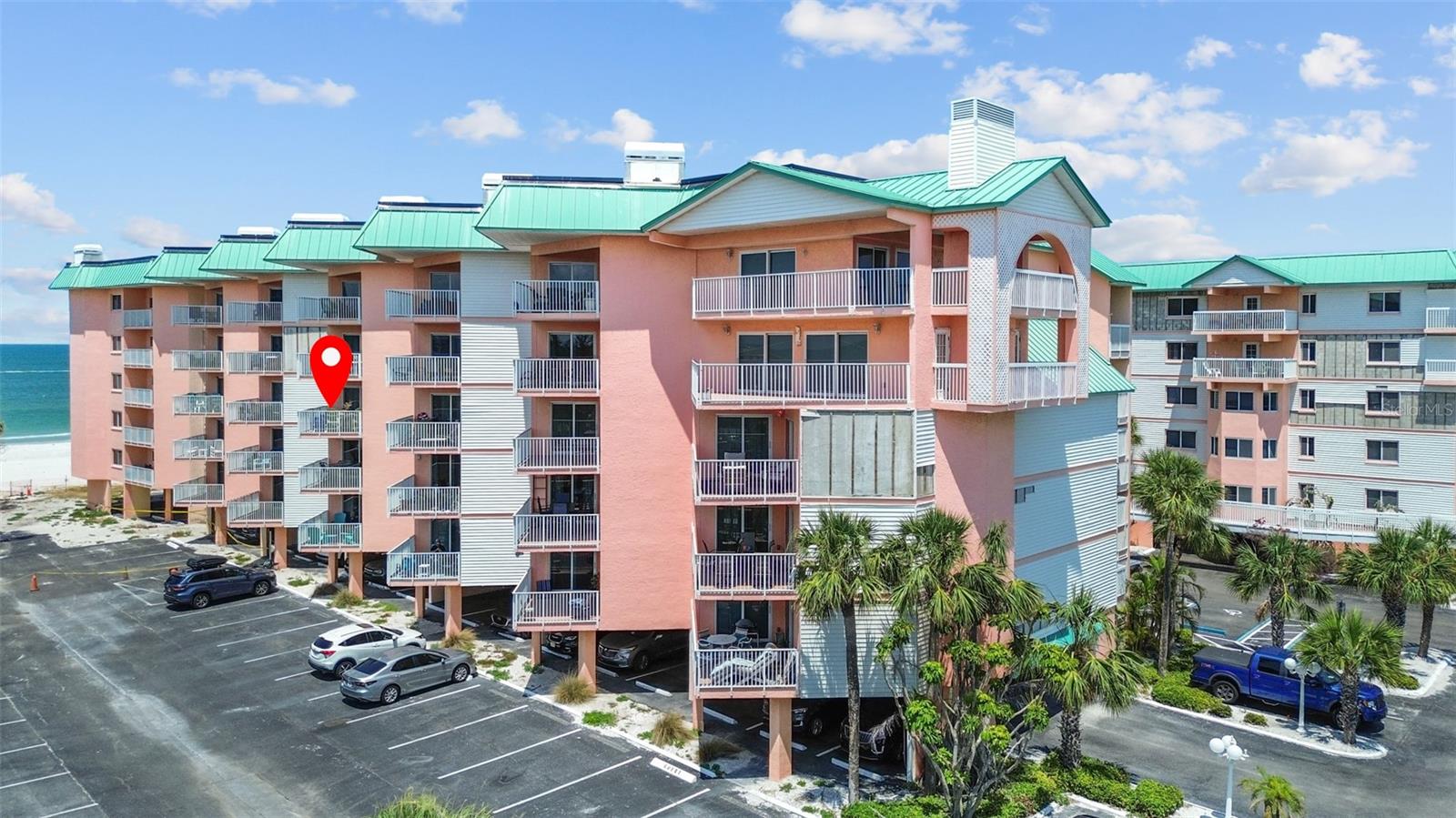 BEACH COTTAGE CONDO - Residential