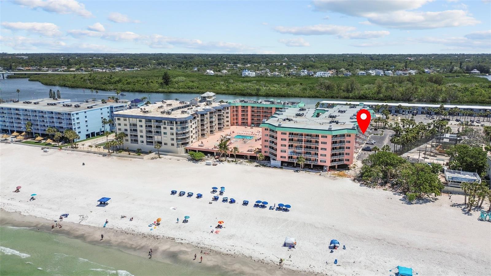 BEACH COTTAGE CONDO - Residential