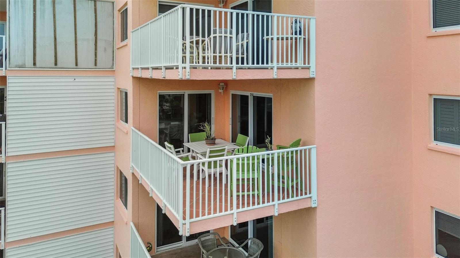 BEACH COTTAGE CONDO - Residential