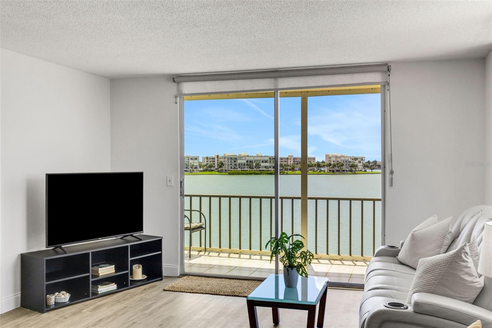 BAY ISLAND GROUP NO. 9 - Residential