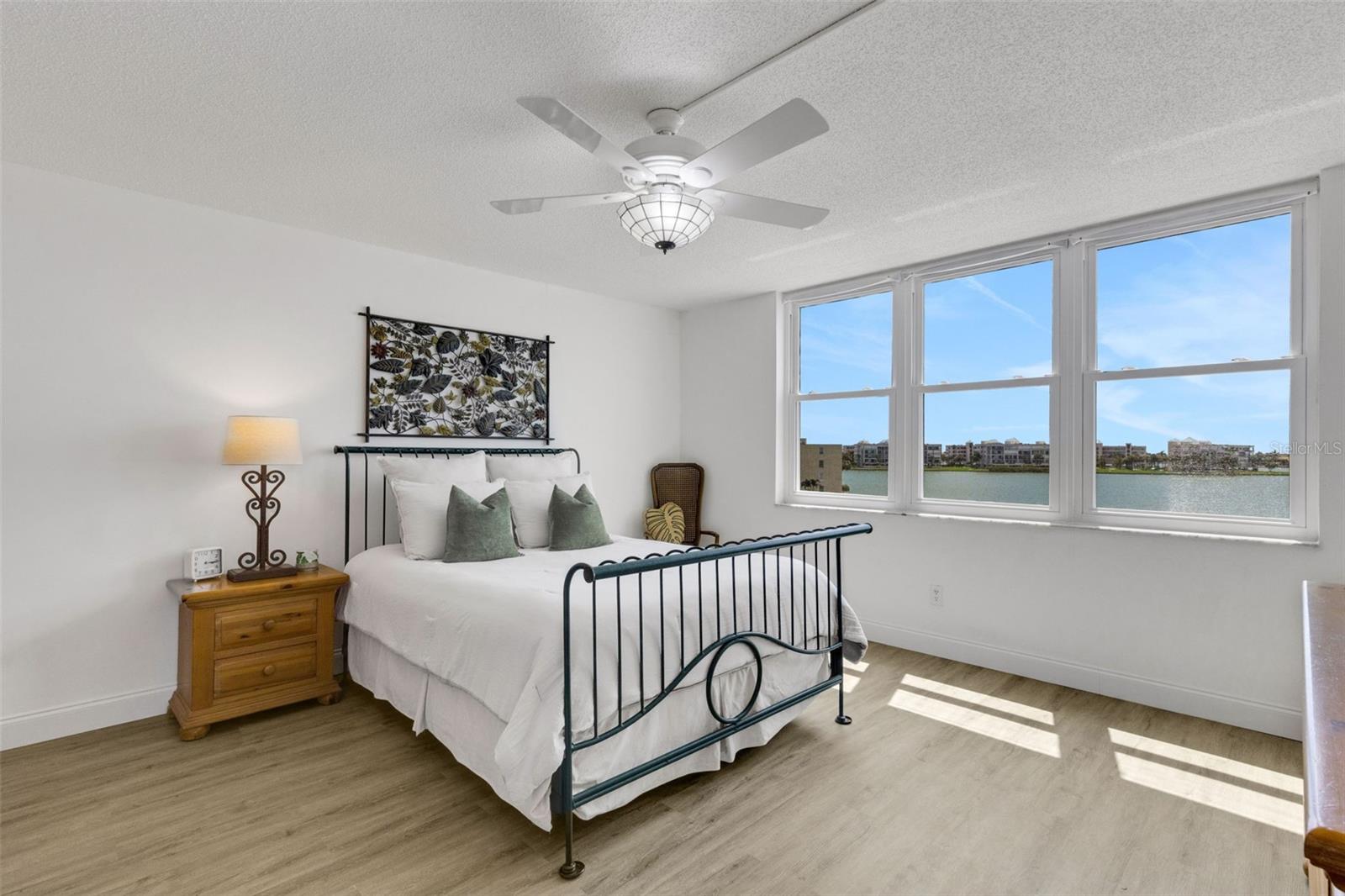 BAY ISLAND GROUP NO. 9 - Residential