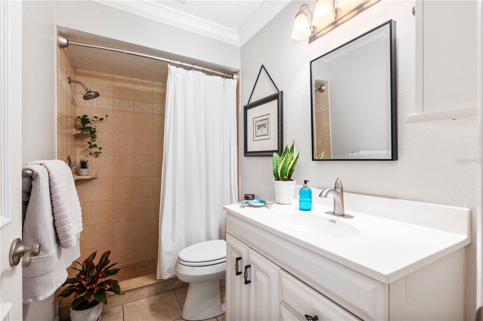 BRIARFIELD - Residential