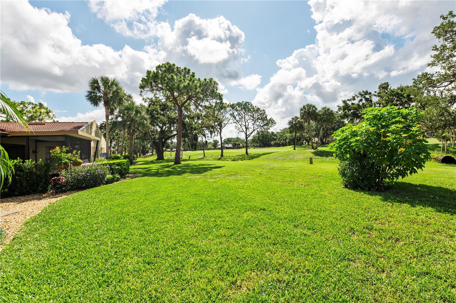 BRIARFIELD - Residential