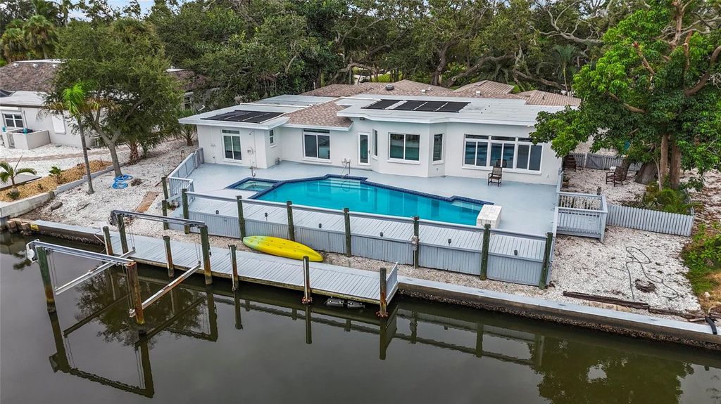 Photo of 951 Contento St. St, Siesta Key, FL 34242 (MLS # A4639209)