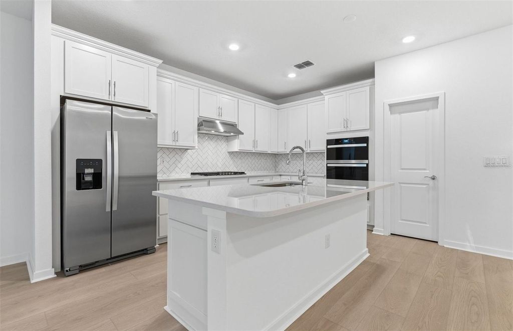 Photo of 9736 Autumn Ridge Avenue, Riverview, FL 33578 (MLS # TB8453857)