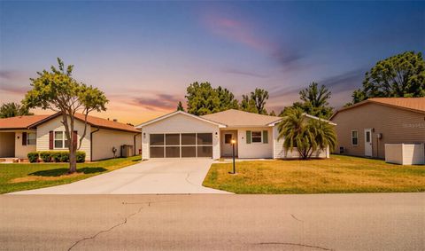 Photo of 4976 Pleasant Hollow Trail, Lakeland, FL 33811 (MLS # L4952578) Photo of 4976 Pleasant Hollow Trail, Lakeland, FL 33811 (MLS # L4952578)