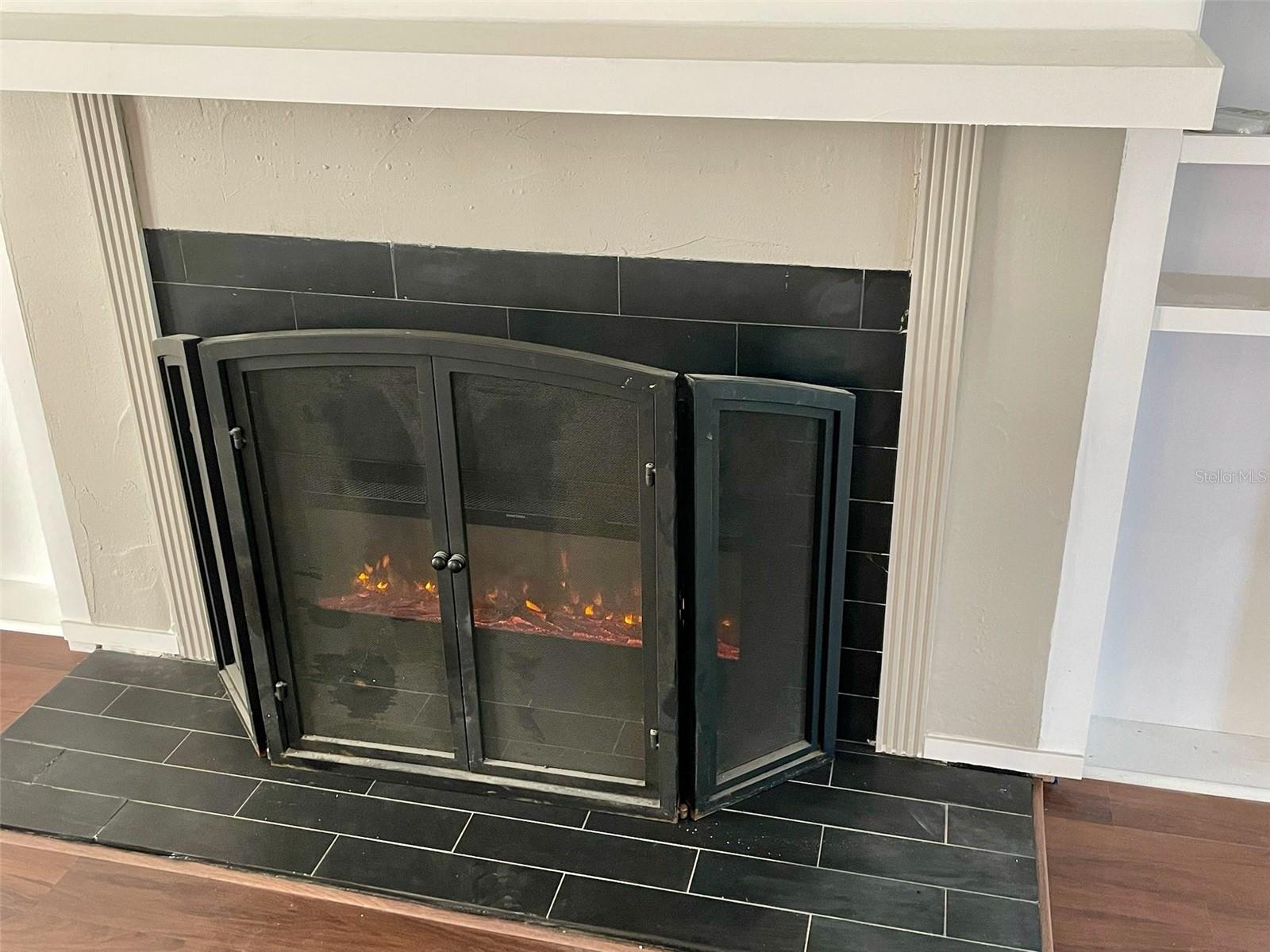 SHORE ACRES - Residential Lease