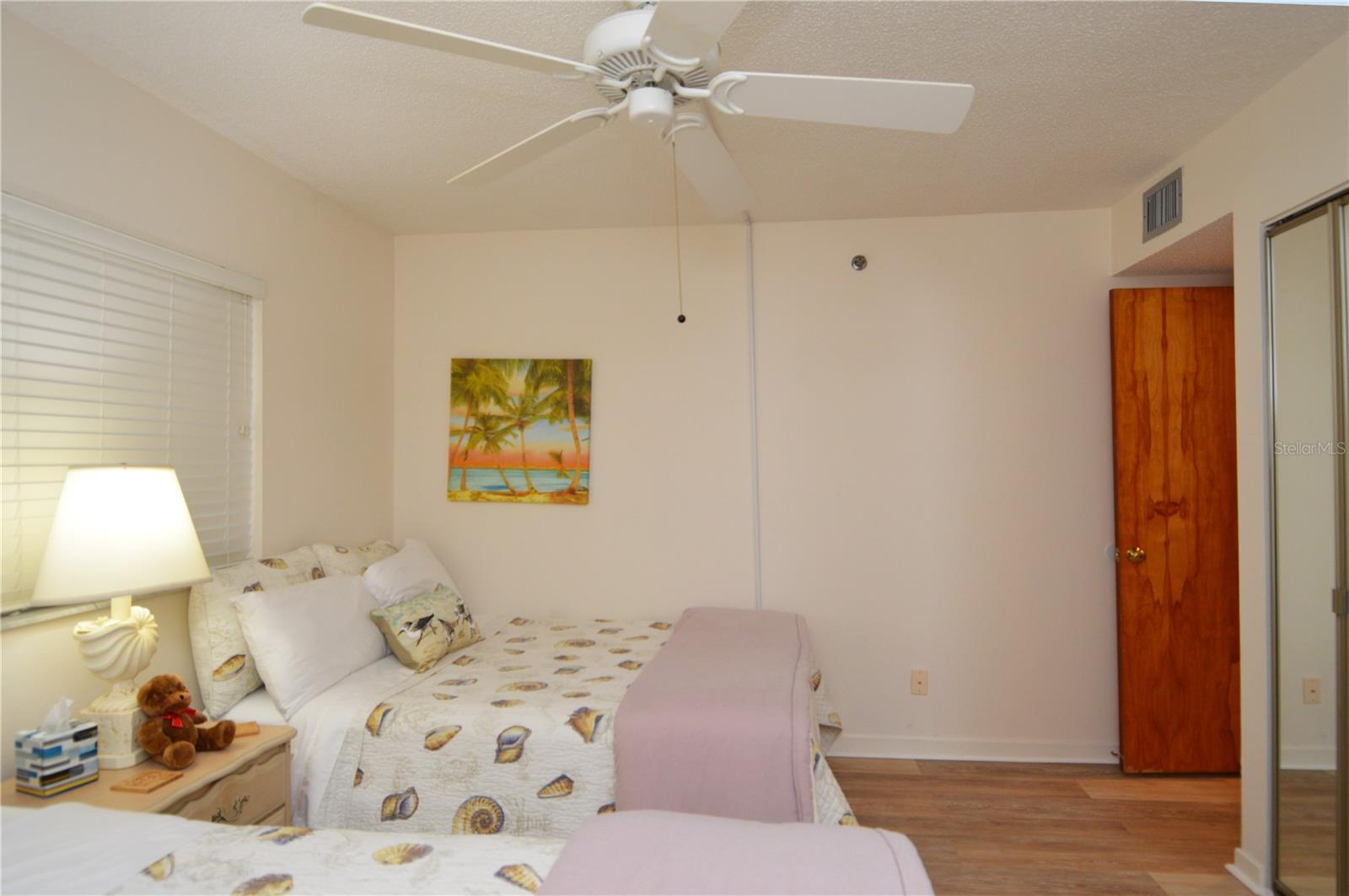 REFLECTIONS ON THE GULF CONDO - Residential Lease
