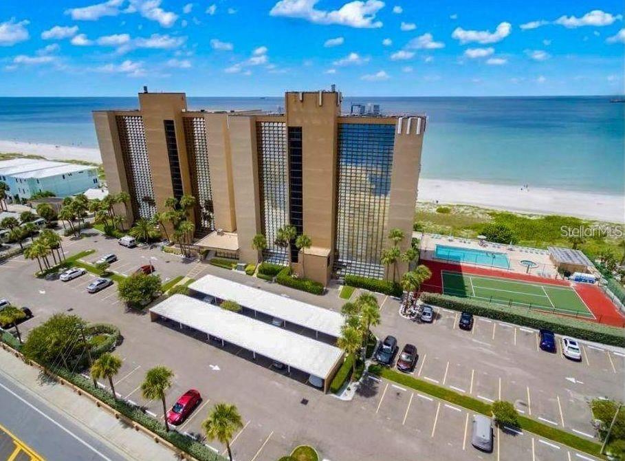 REFLECTIONS ON THE GULF CONDO - Residential Lease