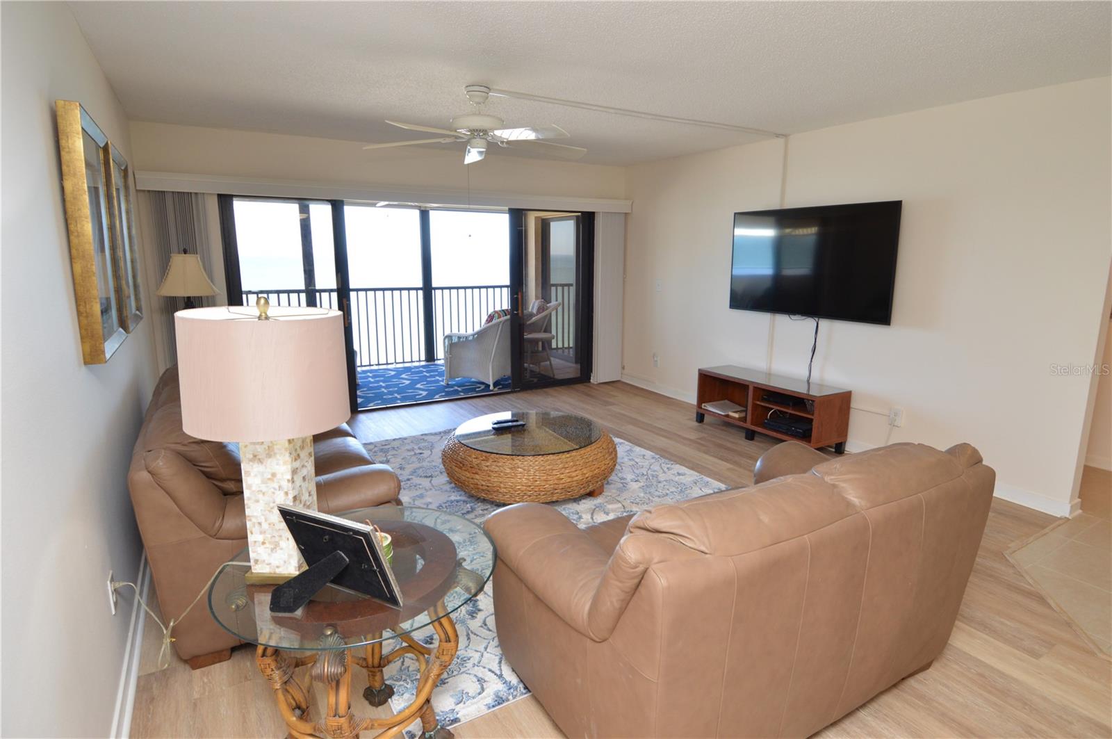 REFLECTIONS ON THE GULF CONDO - Residential Lease