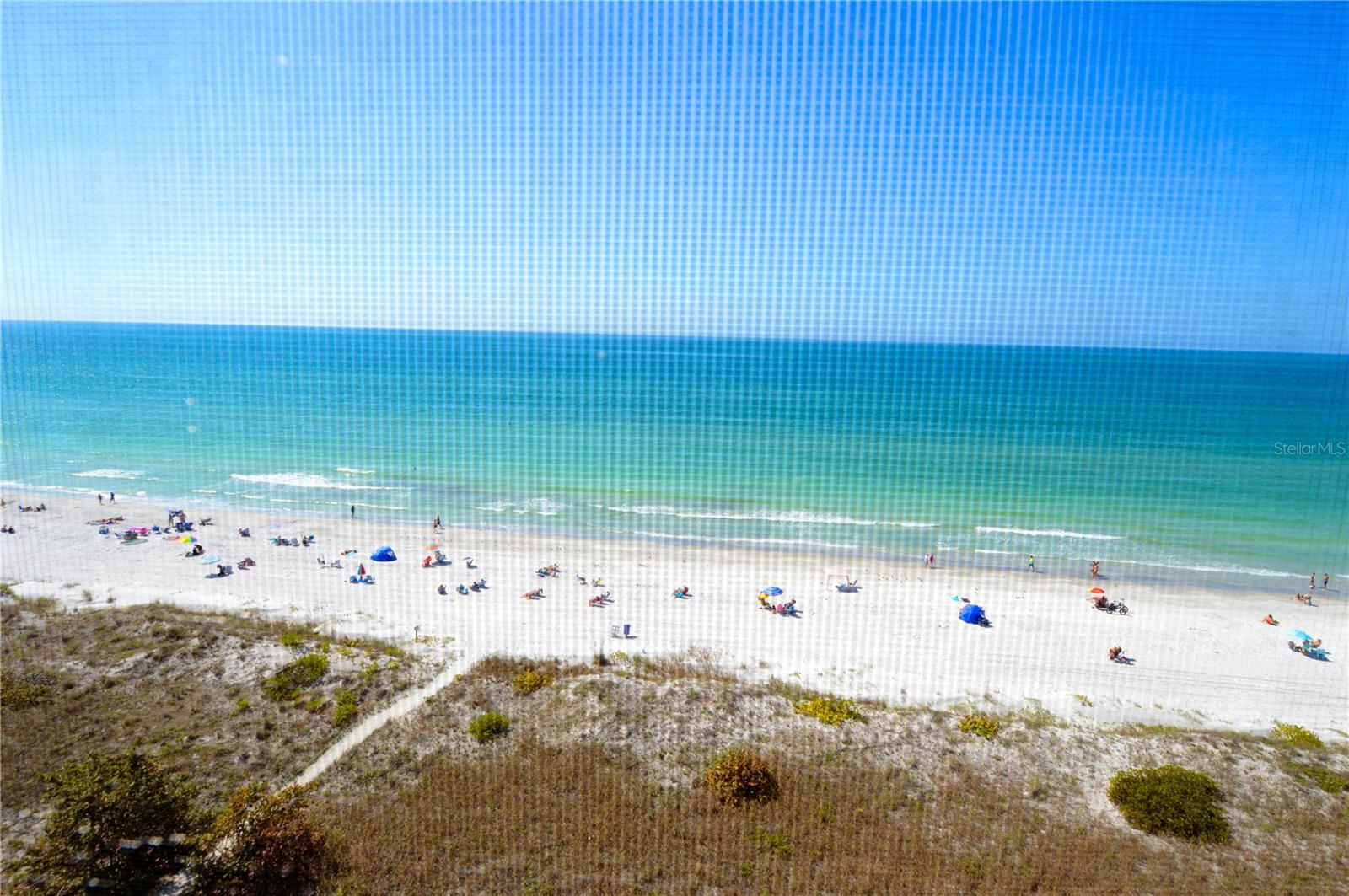 REFLECTIONS ON THE GULF CONDO - Residential Lease