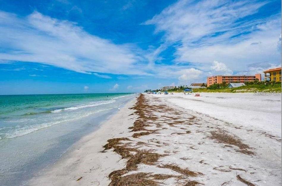 REFLECTIONS ON THE GULF CONDO - Residential Lease