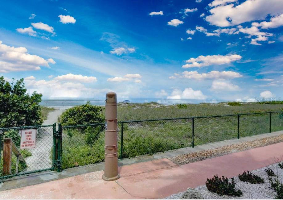 REFLECTIONS ON THE GULF CONDO - Residential Lease