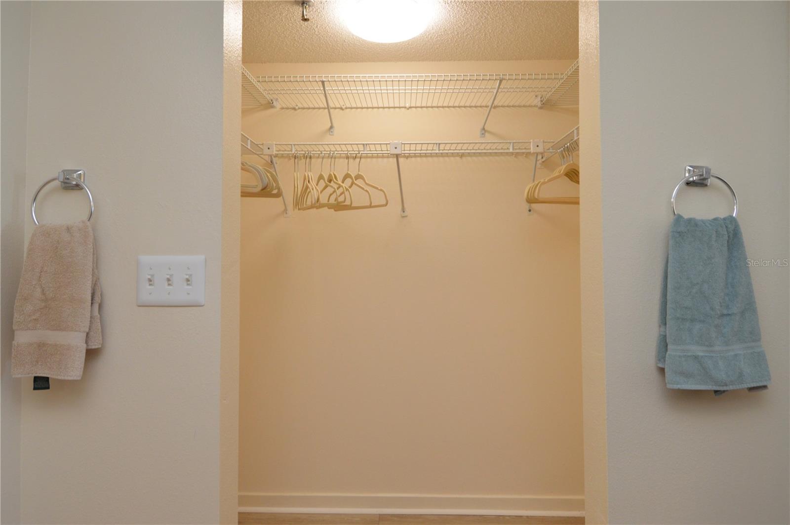 REFLECTIONS ON THE GULF CONDO - Residential Lease