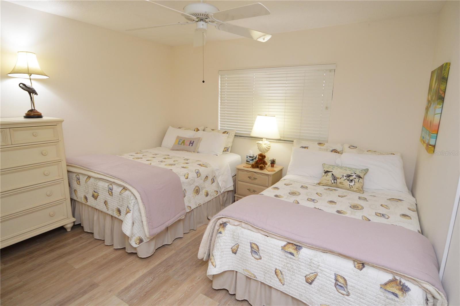 REFLECTIONS ON THE GULF CONDO - Residential Lease