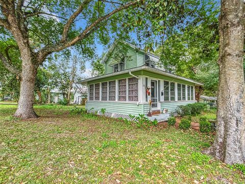 A home in BELLEVIEW