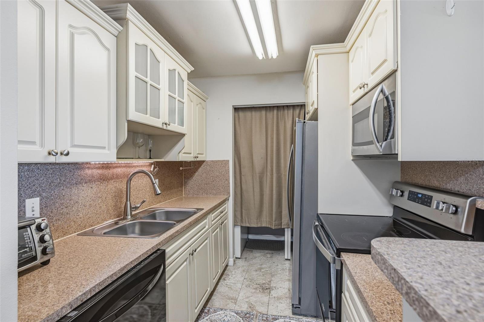 HARBOR CLUB CONDO - Residential