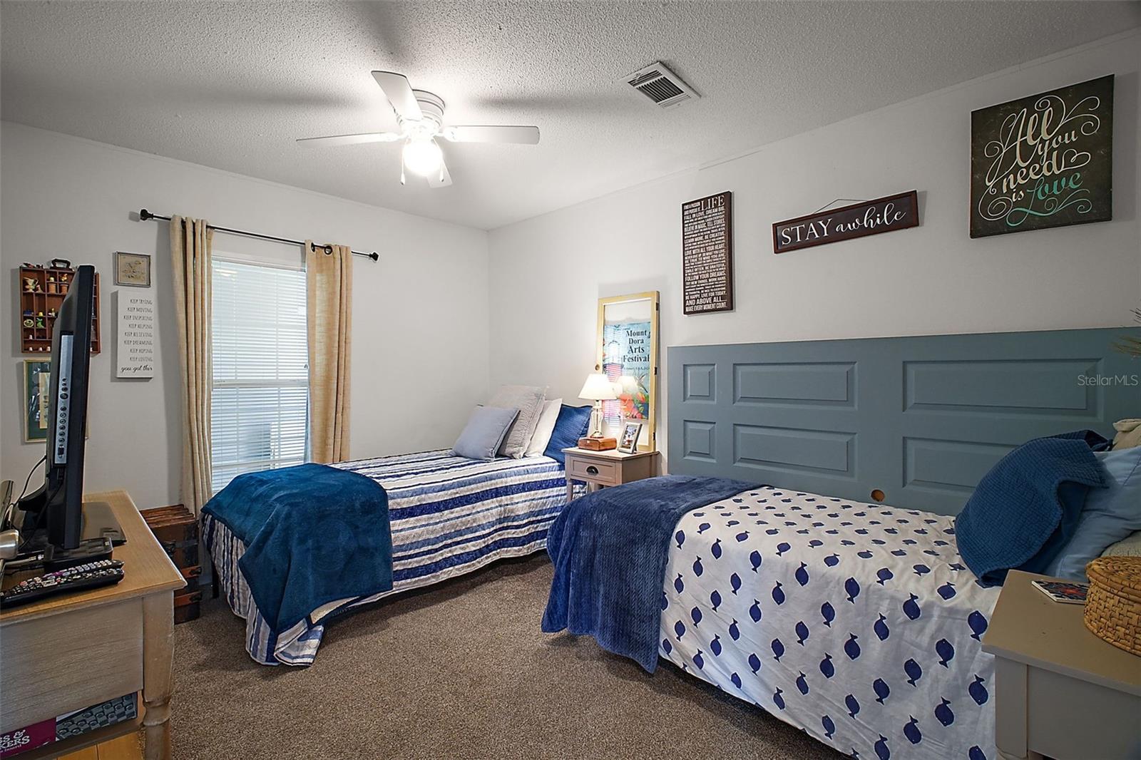 ZELLWOOD STATION - Residential