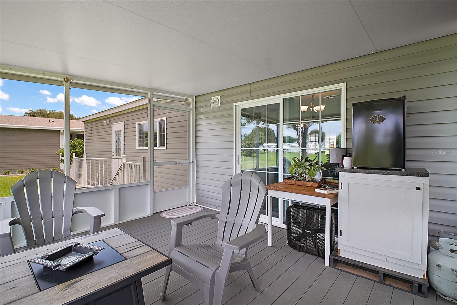 ZELLWOOD STATION - Residential