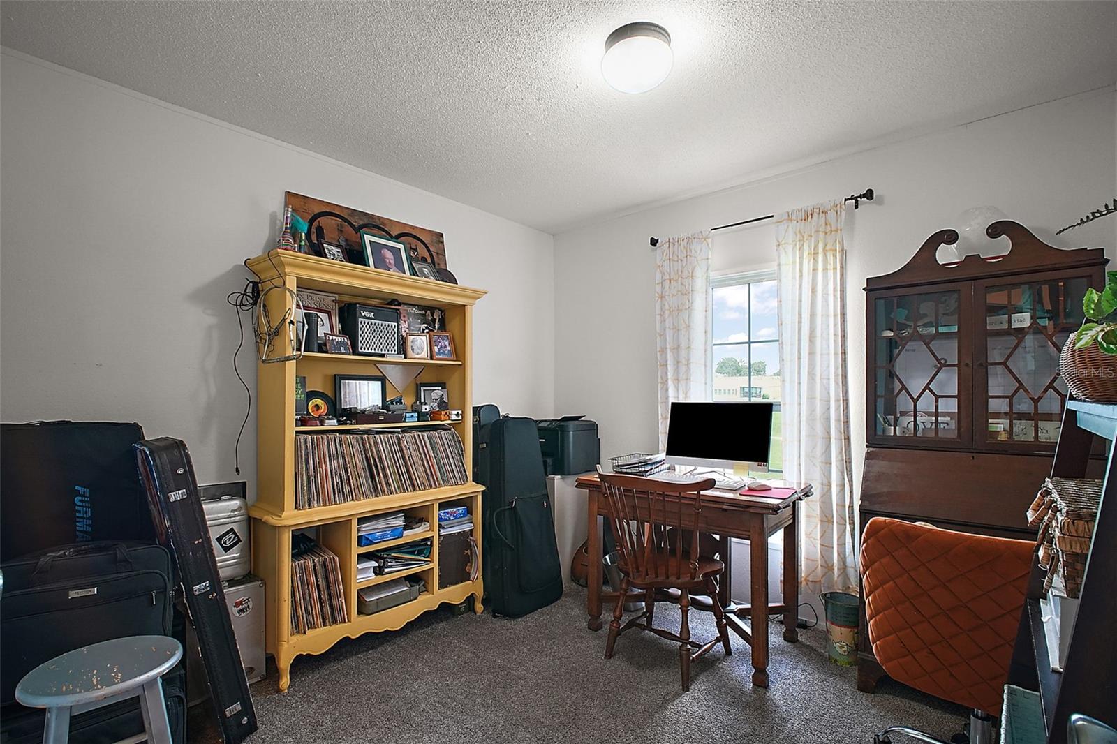 ZELLWOOD STATION - Residential